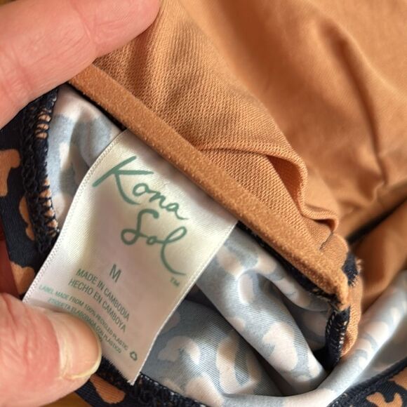 Hardly Worn! Kona Sol Cheetah Print Tankini Bathing Suit Swim Top Size Medium - Picture 7 of 10